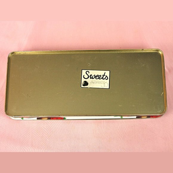 Vintage Department 56 Sweets Chocolate Strawberries Tin Trinket Storage Gift Box - Picture 6 of 7
